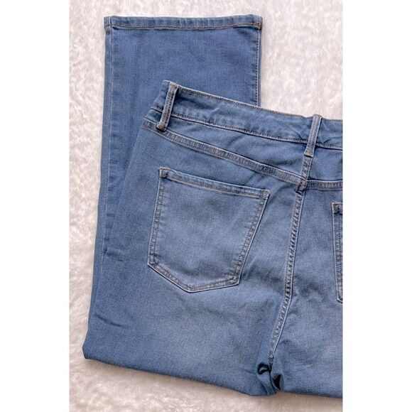 NWT NINE WEST Mid Rise Relaxed Fit Chrystie Capri Stretch Denim in Canyon, 12 - Picture 15 of 16